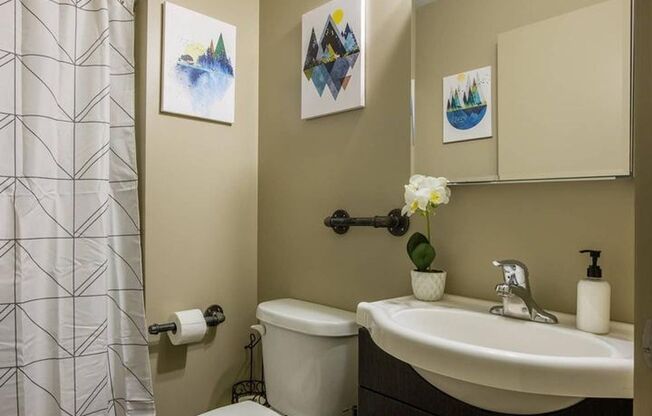 2 beds, 2 baths, 1,073 sqft, $1,750, Unit Apt. 211