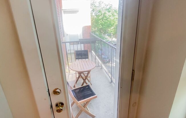 1 bed, 1 bath, 405 sqft, $1,875, Unit 2520-C3