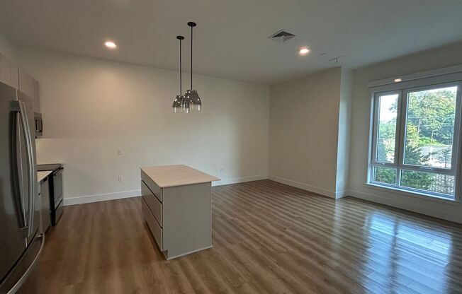 1 bed, 1 bath, 916 sqft, $2,616, Unit 171