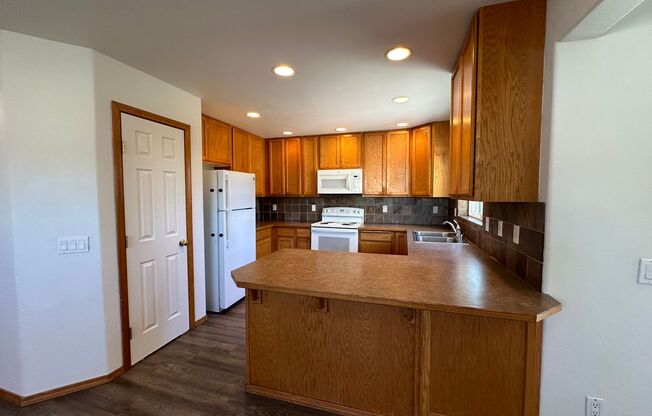 Spacious 4 Bed, 2.5 Bath Home!