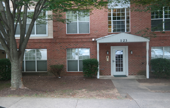 Charming 2 Bedroom/ 1 Bathroom Condo in Parkville, MD!