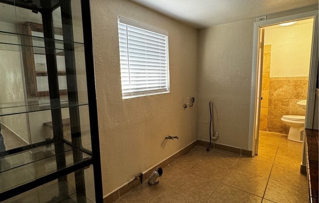 1 bed, 1 bath, 908 sqft, $2,500