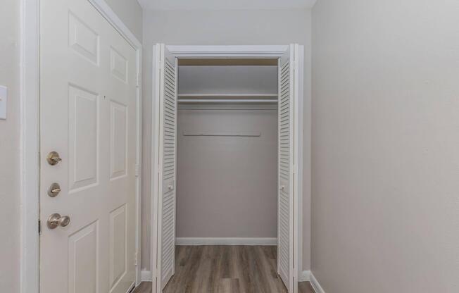 2 beds, 2 baths, 1,094 sqft, $1,236