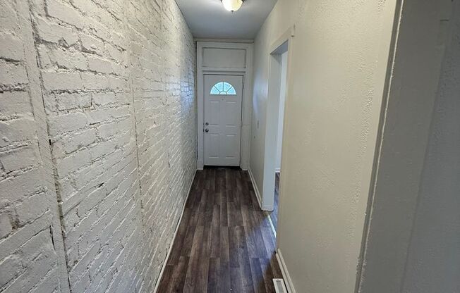 3 Bed 1 Bath in Pittsburgh!