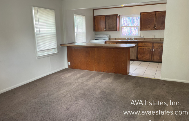 2707 CHEYENNE AVE