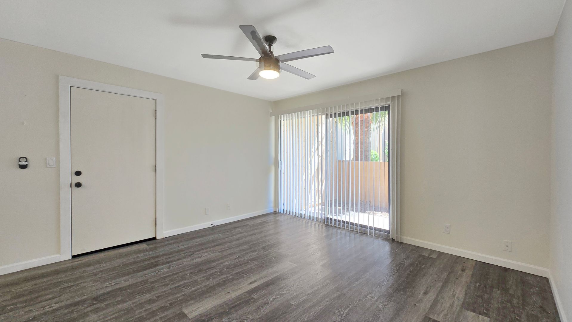 Pleasant 2b/2ba Condo in Wonderful South Scottsdale