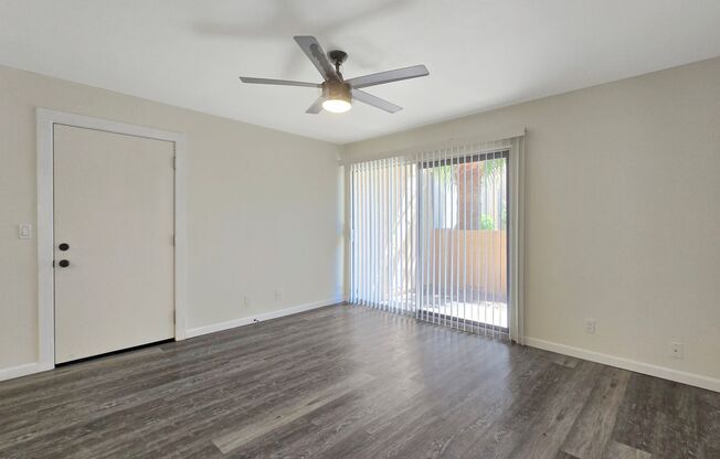 Pleasant 2b/2ba Condo in Wonderful South Scottsdale