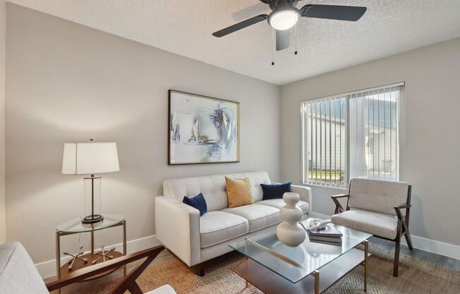 2 beds, 1.5 baths, 856 sqft, $1,764, Unit 1009