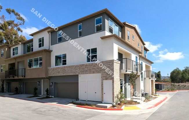 Brand New and Beautiful Carmel Mountain Ranch Townhome **$250 MOVE-IN INCENTIVE**