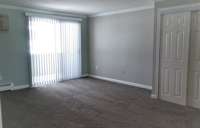 2 beds, 1 bath, 900 sqft, $1,561, Unit A11