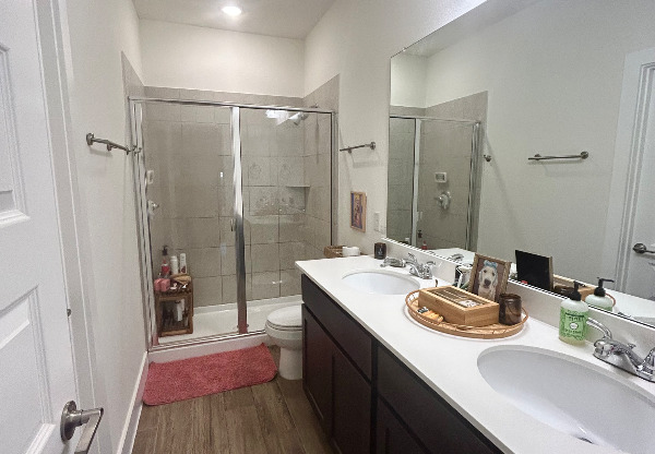 608 PARKLINE DR