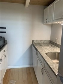 1 bed, 1 bath, 520 sqft, $1,750, Unit 304