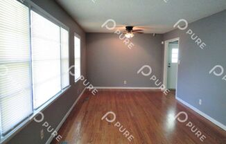 3 beds, 2 baths, $1,295