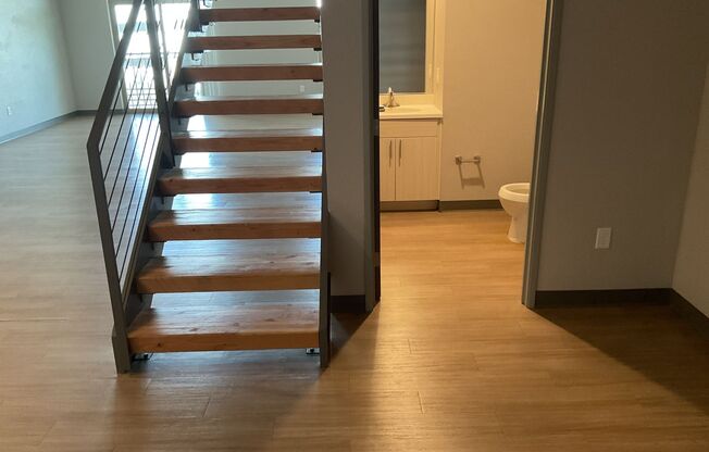 1 bed, 1.5 baths, 1,316 sqft, $1,760, Unit 312