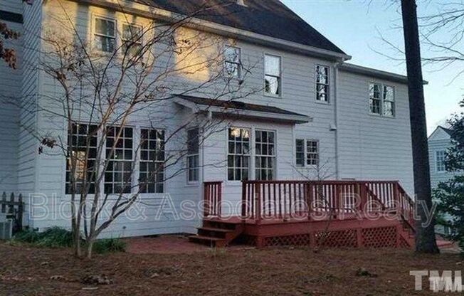 317 Arlington Ridge