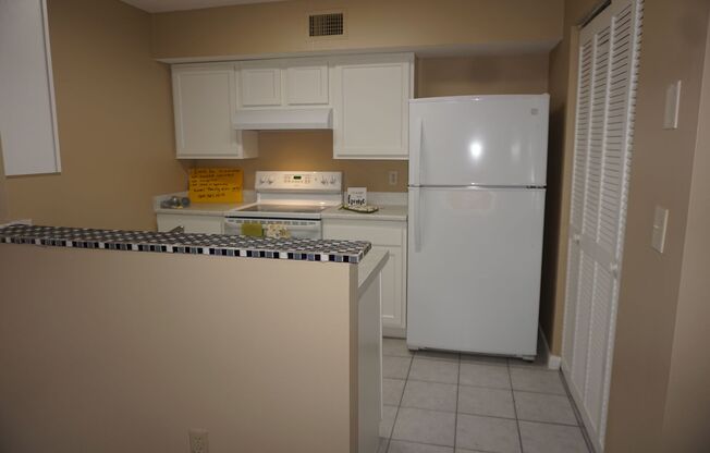 2 beds, 2 baths, $1,300