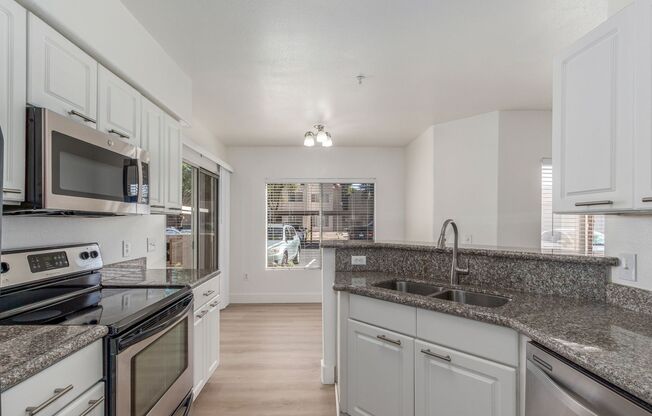 2 Bedroom 2 Bathroom Condo- Downtown Gilbert