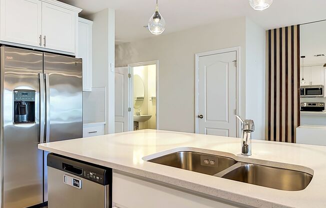 3 beds, 2.5 baths, $2,250