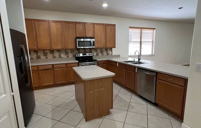 3 beds, 2 baths, $2,970