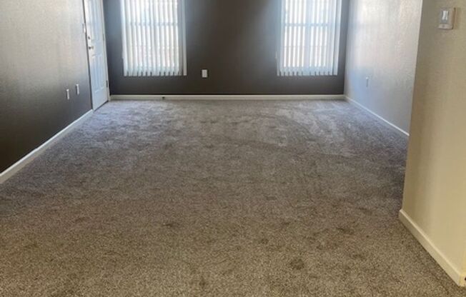 3 beds, 2 baths, 1,360 sqft, $1,489, Unit 115