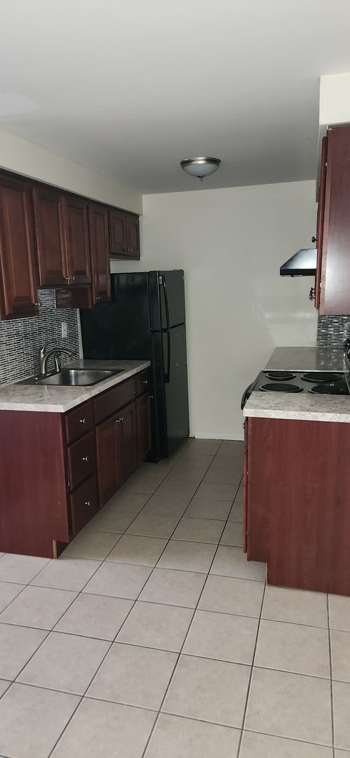 Taylor Court Apartments