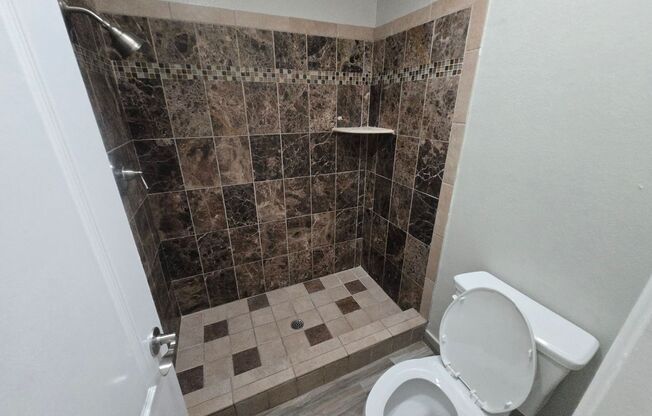 4 beds, 2 baths, $3,500, Unit Unit 113