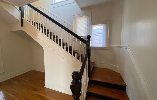 Spacious Historic 3 Bedroom 3 Bathroom House + Office in Lakewood / All Appliances / HUGE yard