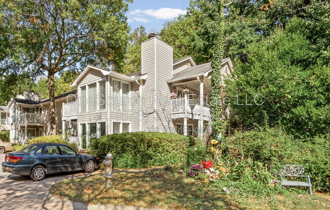 2 beds, 1 bath, 1,097 sqft, $1,550