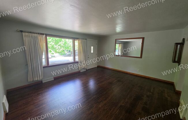 Spacious 2 bedroom 1 bathroom house