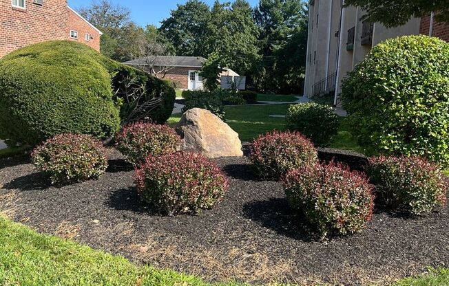Oakwood Manor Apartments