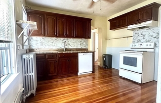 3 beds, 1 bath, 1,188 sqft, $2,750, Unit 2