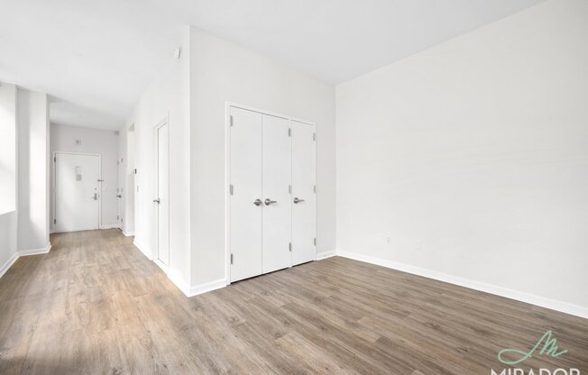 1 bed, 1 bath, $4,100, Unit 11C