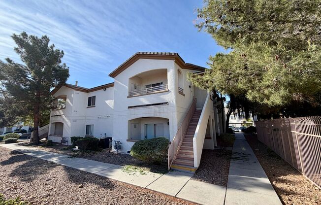 2 bedroom condo in gated SE location.