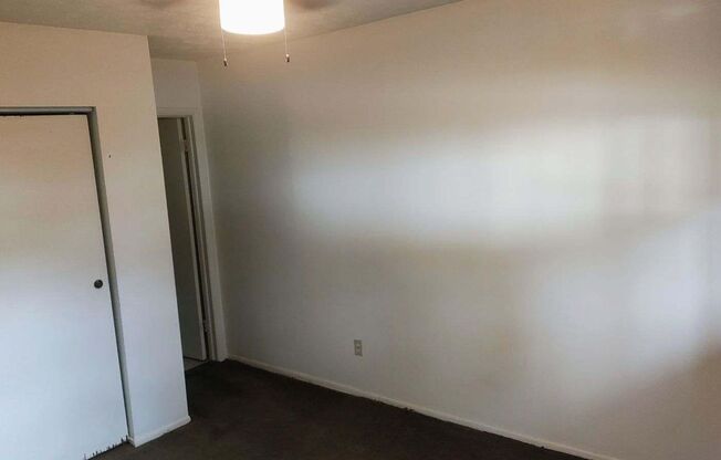 1 bed, 1 bath, 700 sqft, $900