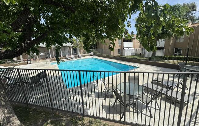 10331 LINDLEY AVE