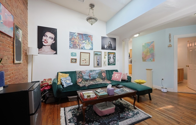 35 Adamson St #3