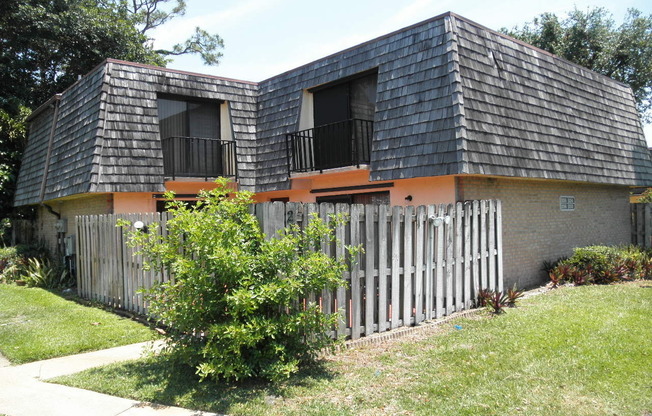 2 beds, 2 baths, $2,100