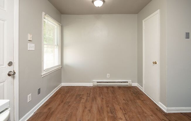 1 bed, 1 bath, 650 sqft, $975, Unit 3823-5