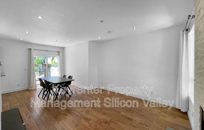 3157 REGENCY AVE