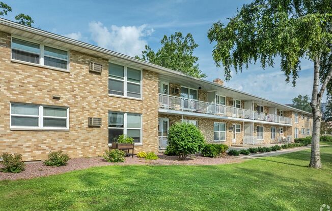 2 beds, 1 bath, 875 sqft, $1,770, Unit 26A