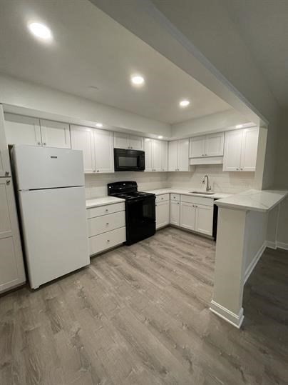 1 bed, 1 bath, 750 sqft, $1,900, Unit 24