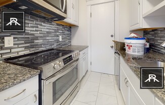 376 CHESTNUT HL AVE