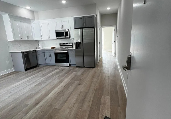 719 N 35 ST