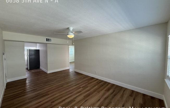6658 5 AVE N