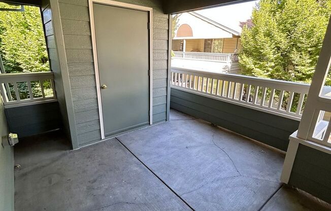 2 beds, 2 baths, 1,027 sqft, $1,450, Unit 40