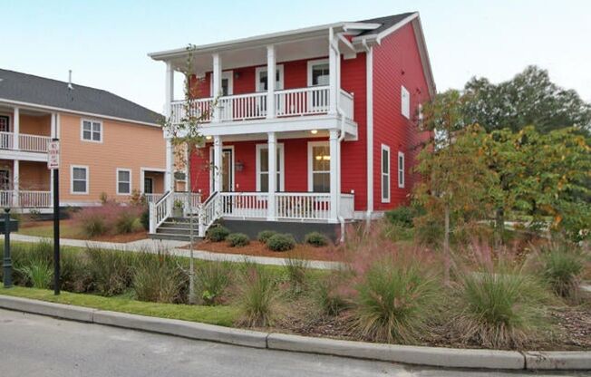 3 Bedroom 2.5 Bath House in Oak Terrace Preserve - Park Circle - N. Charleston