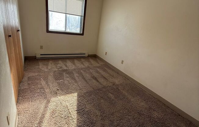 3 beds, 2 baths, 1,195 sqft, $950, Unit 26