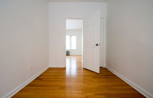 7953 S Dobson