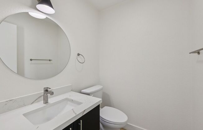 2 beds, 1.5 baths, 1,215 sqft, $3,840, Unit 601