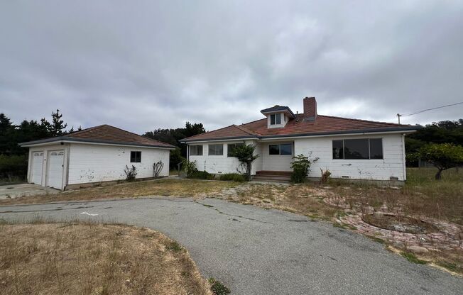Coastal Retreat with Ocean & Valley Views – 4-Bedroom, 2-Bath Home in La Selva Beach